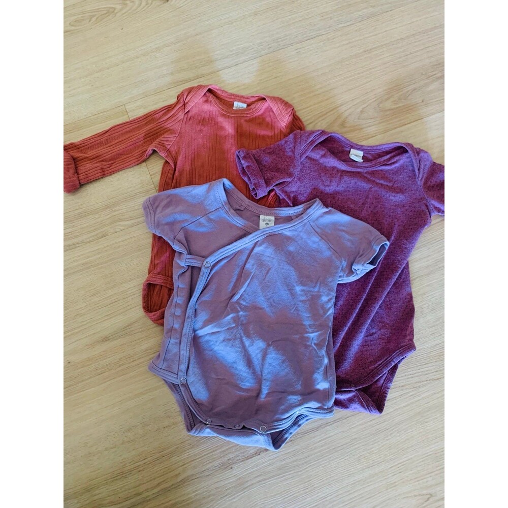 3 KATE QUINN onesies bamboo organic cotton 12-18M